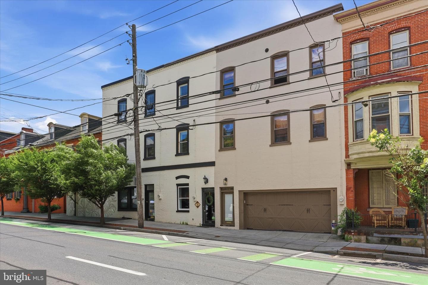 16 E Walnut Street, Lancaster