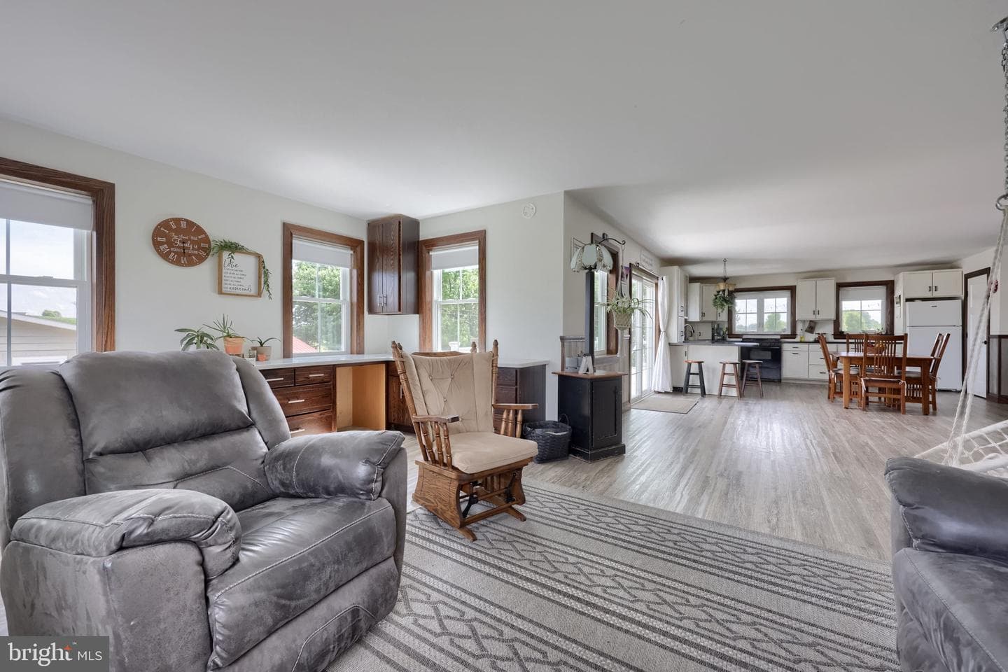212 Cedar Drive photo 6