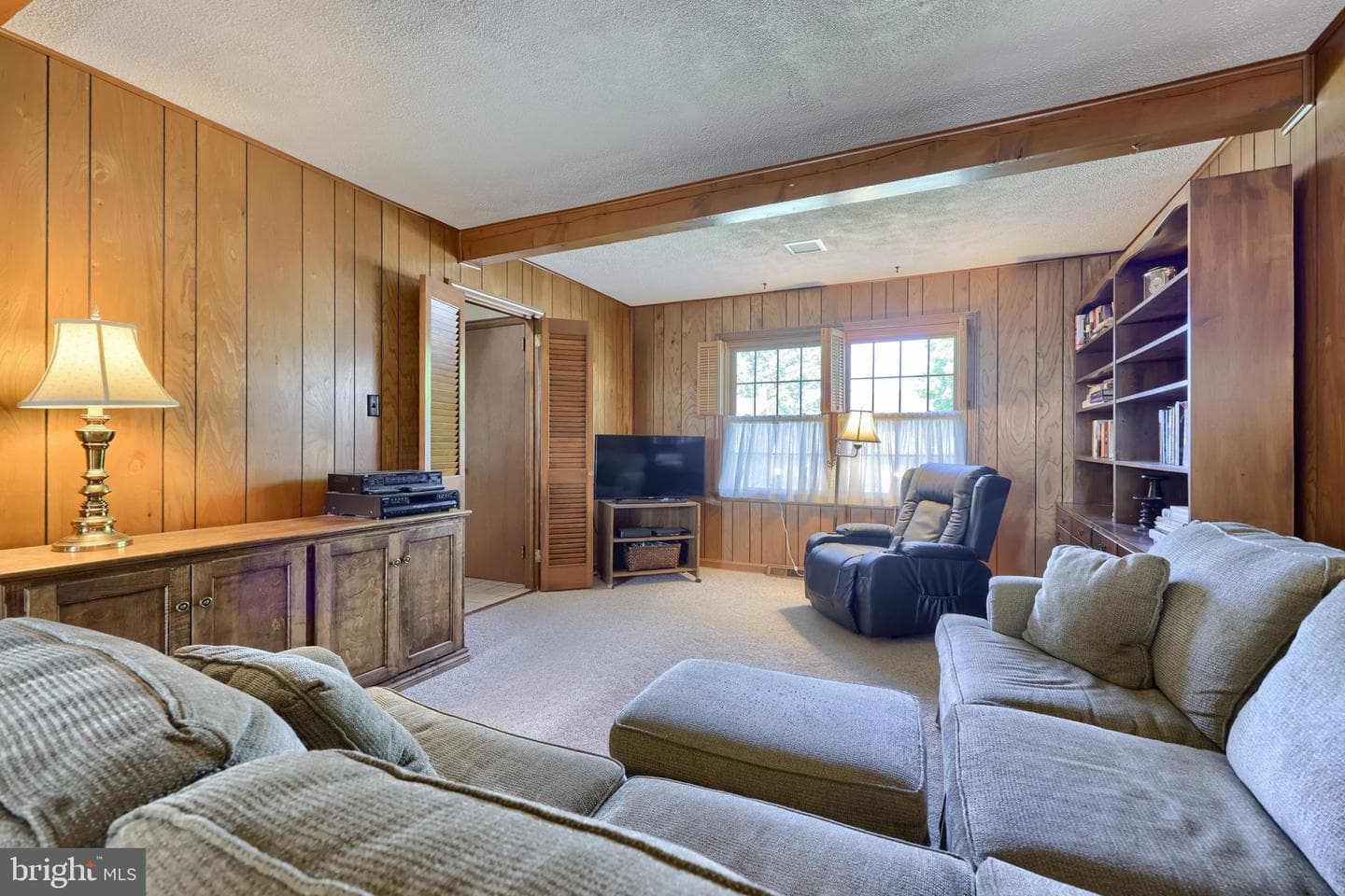 2129 Kentwood Drive photo 7