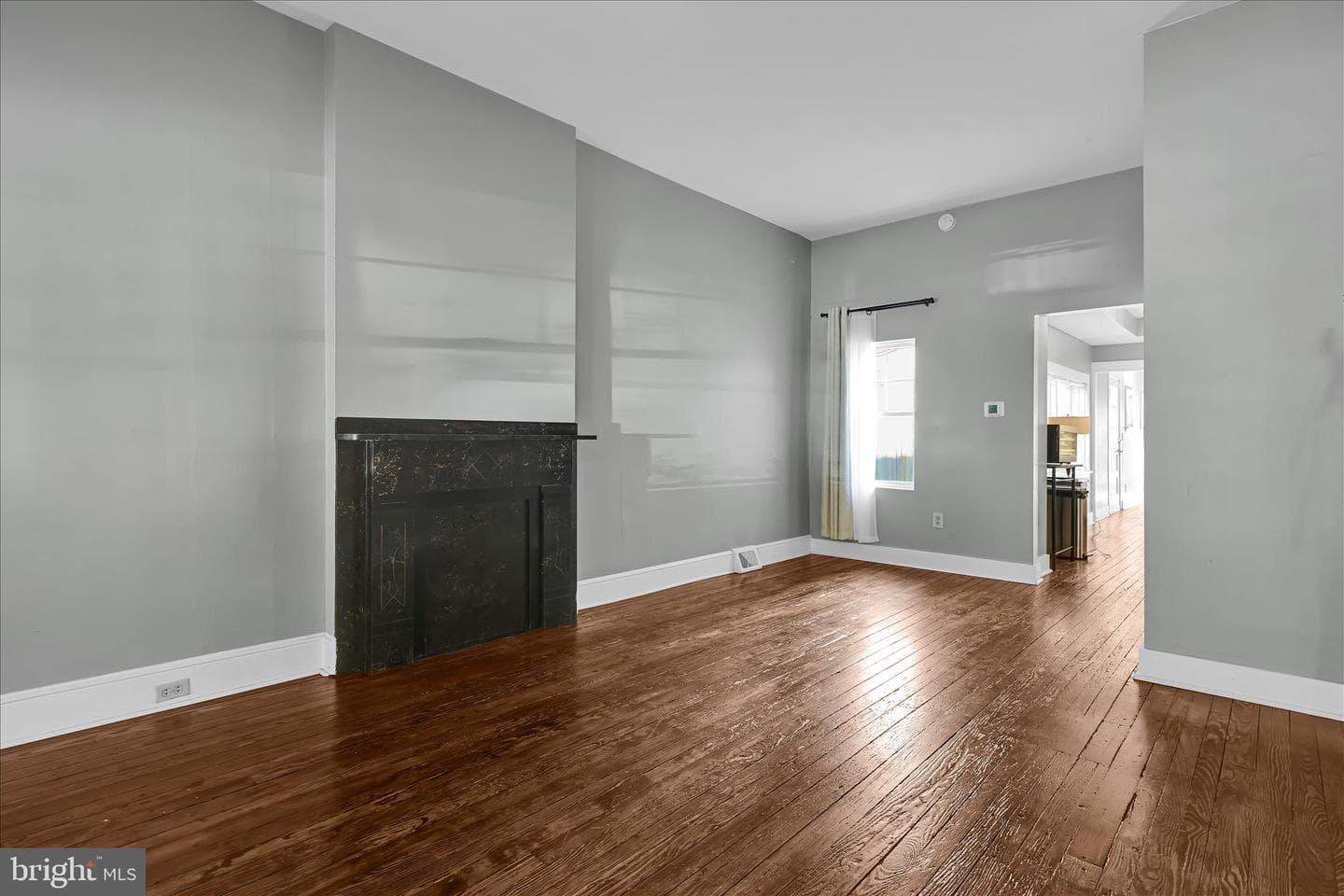 441 N Queen Street photo 11