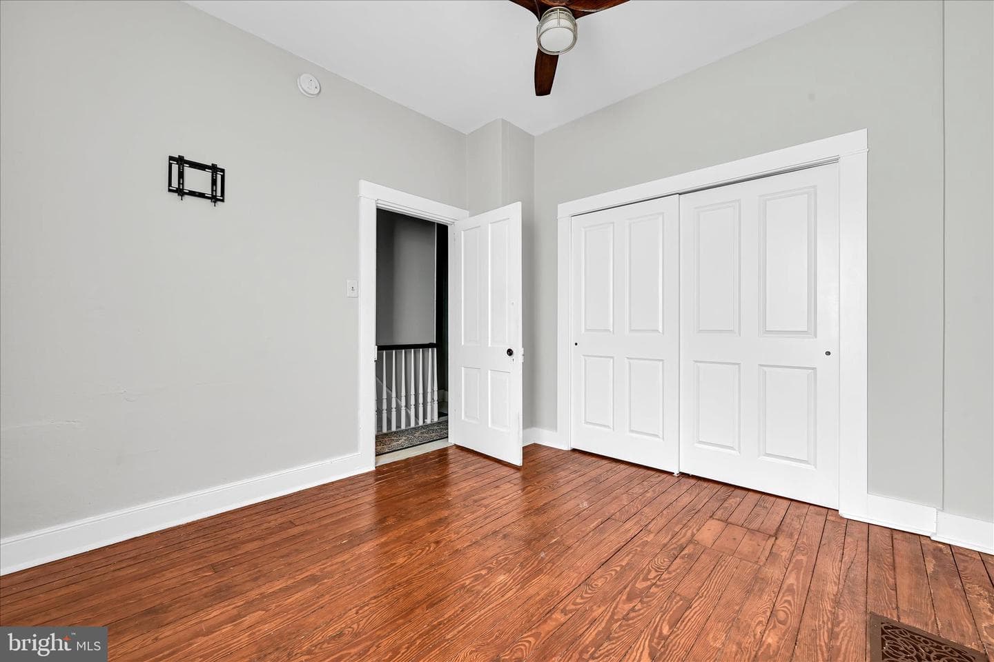 441 N Queen Street photo 43
