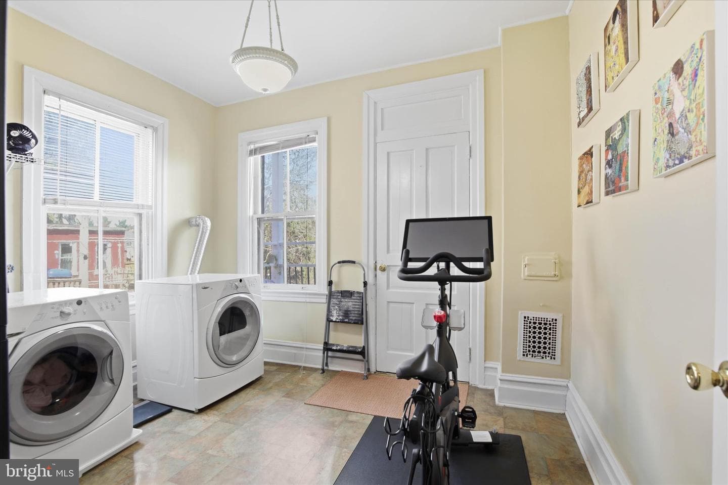 231 N Mulberry Street photo 12