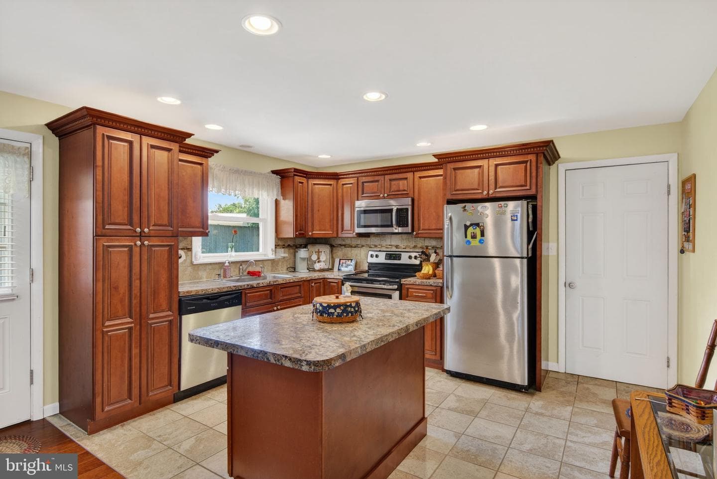 24 Snyder Hill Road photo 10