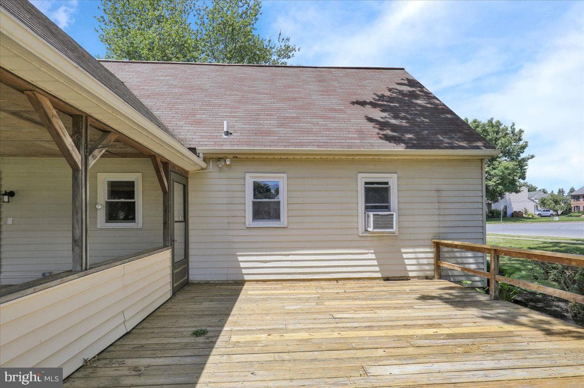 592 Mulberry photo 8