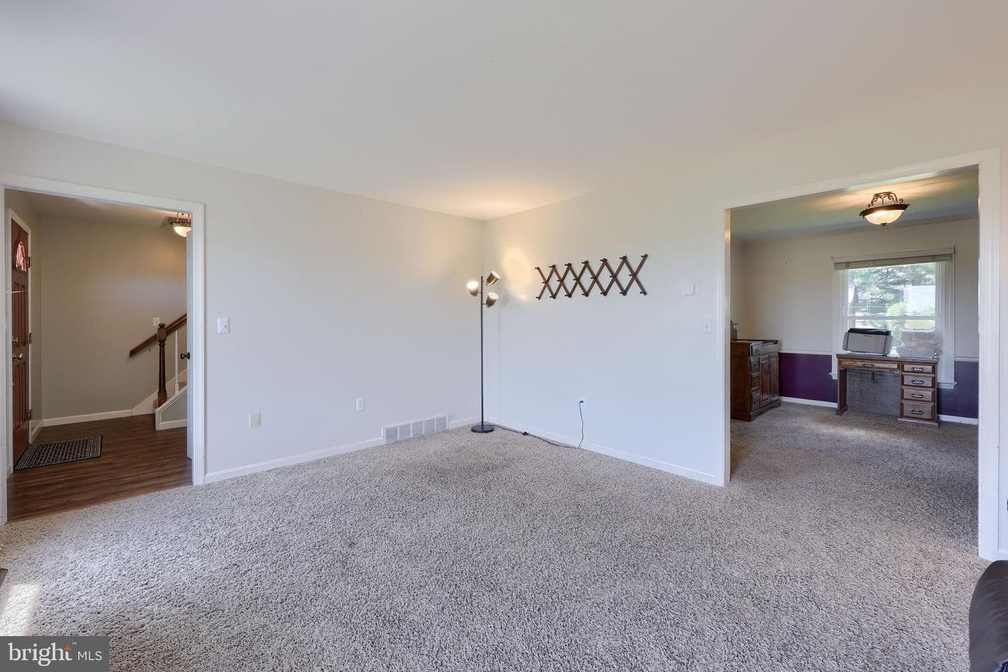 219 Tobacco Road photo 19