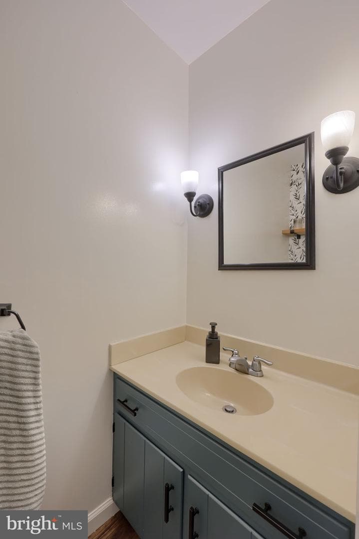 219 Tobacco Road photo 21