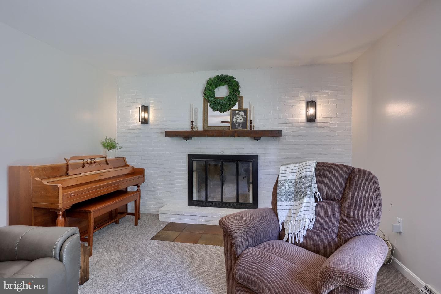 219 Tobacco Road photo 28