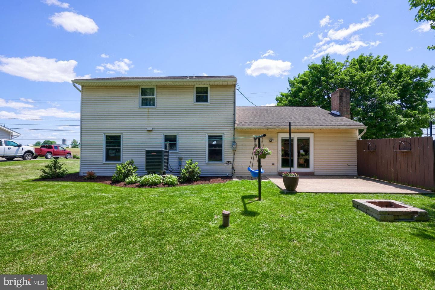 219 Tobacco Road photo 45