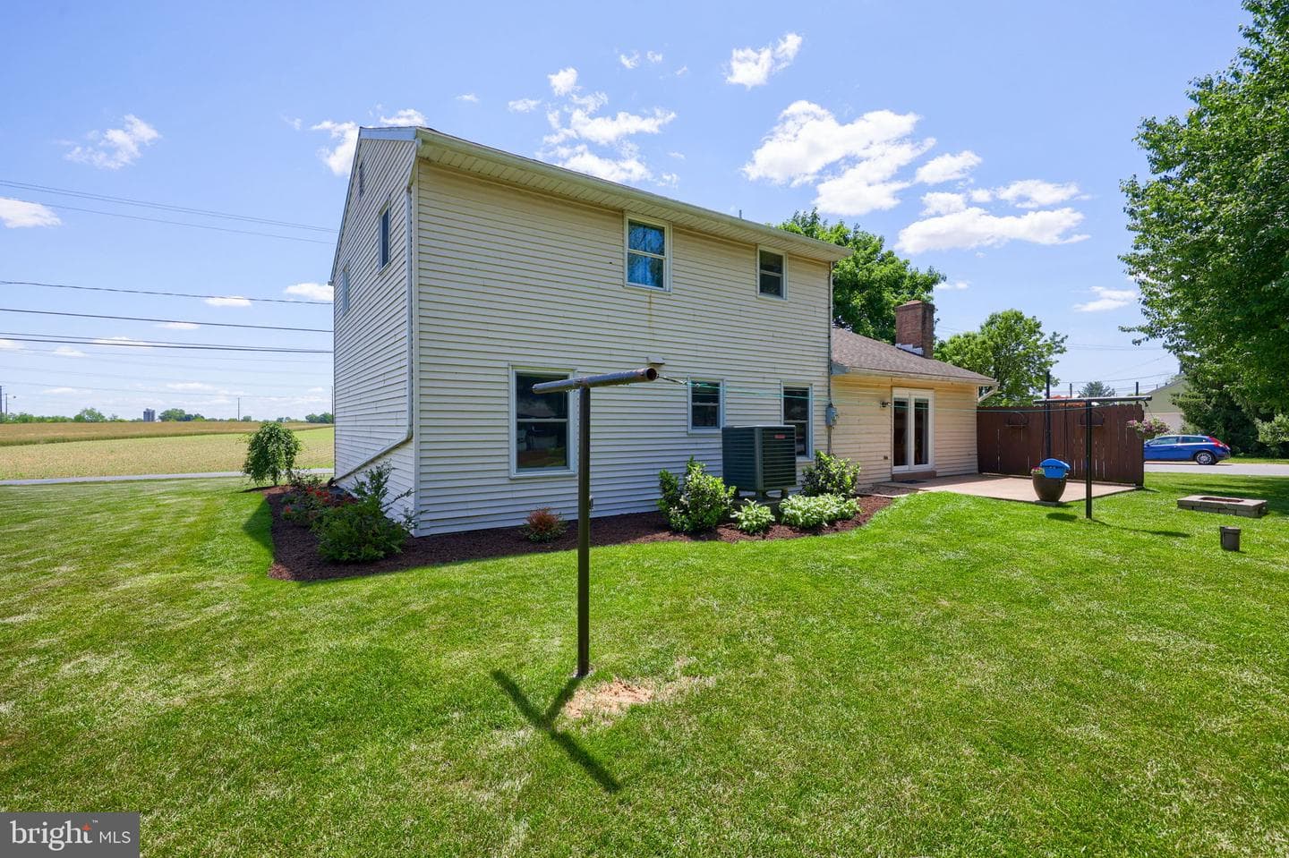 219 Tobacco Road photo 47