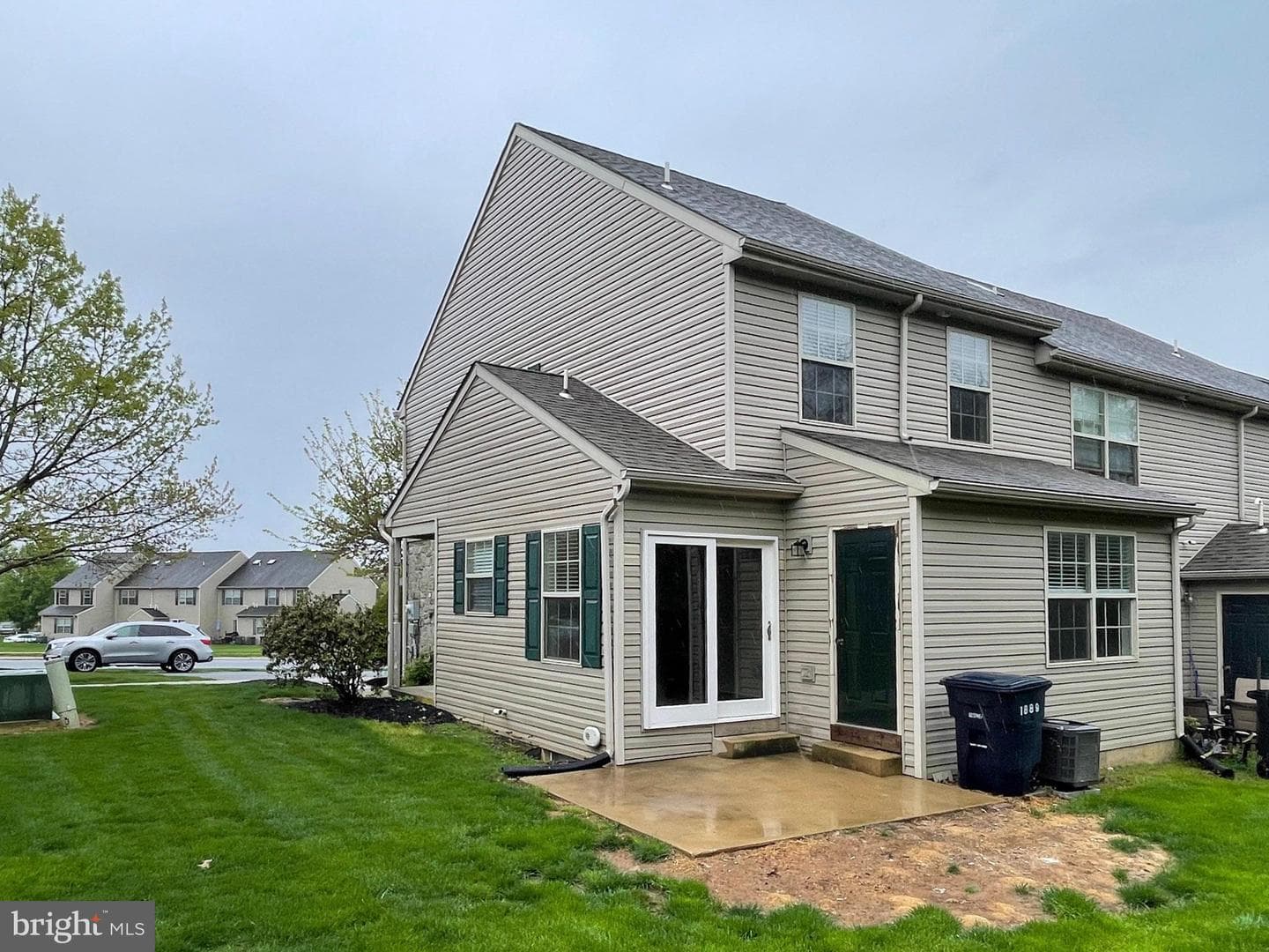 1889 Shady Oak Drive photo 18