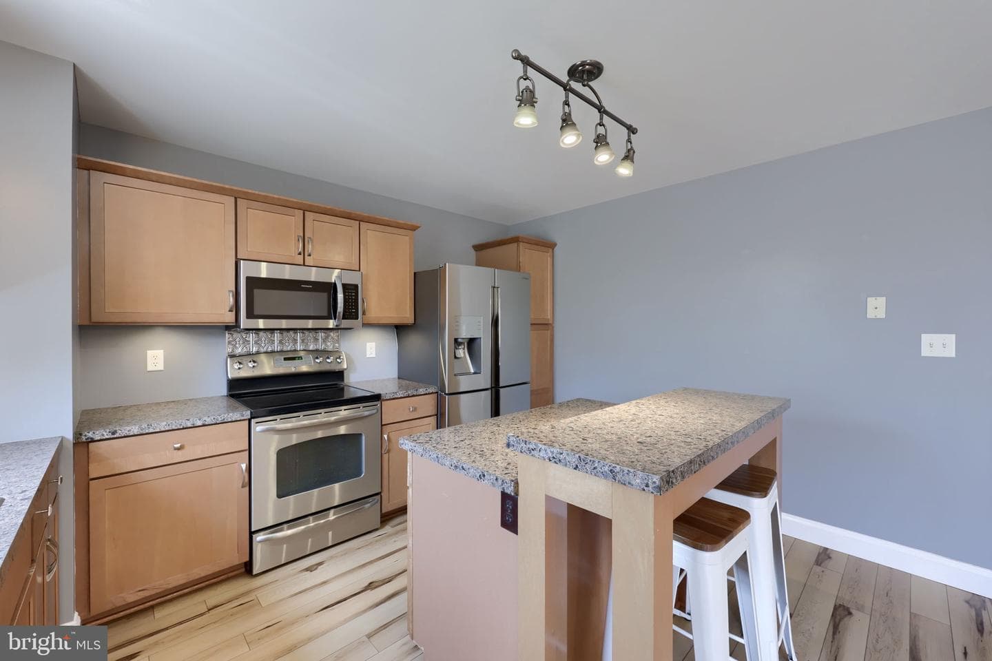 216 Eagle Drive photo 10