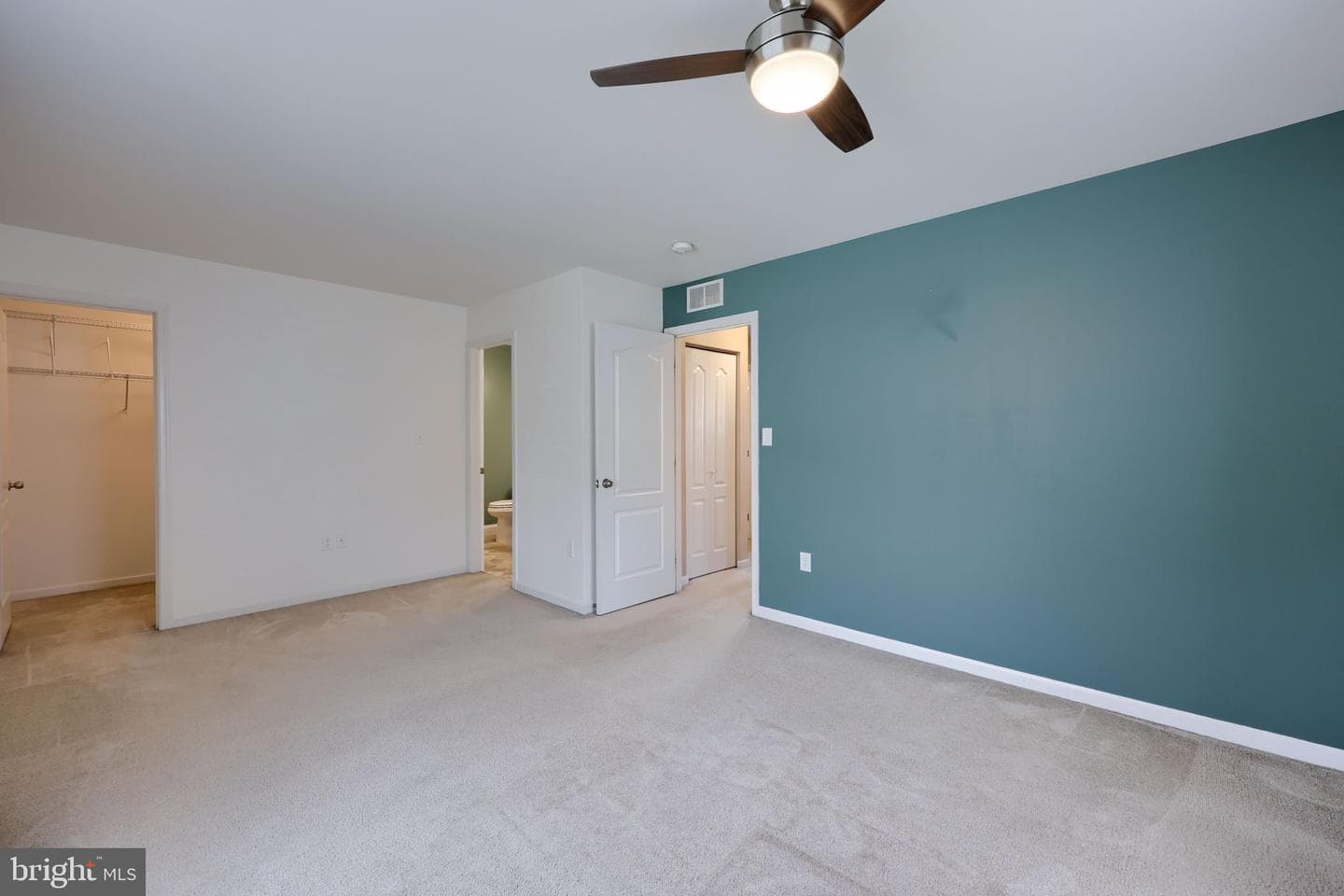 216 Eagle Drive photo 18