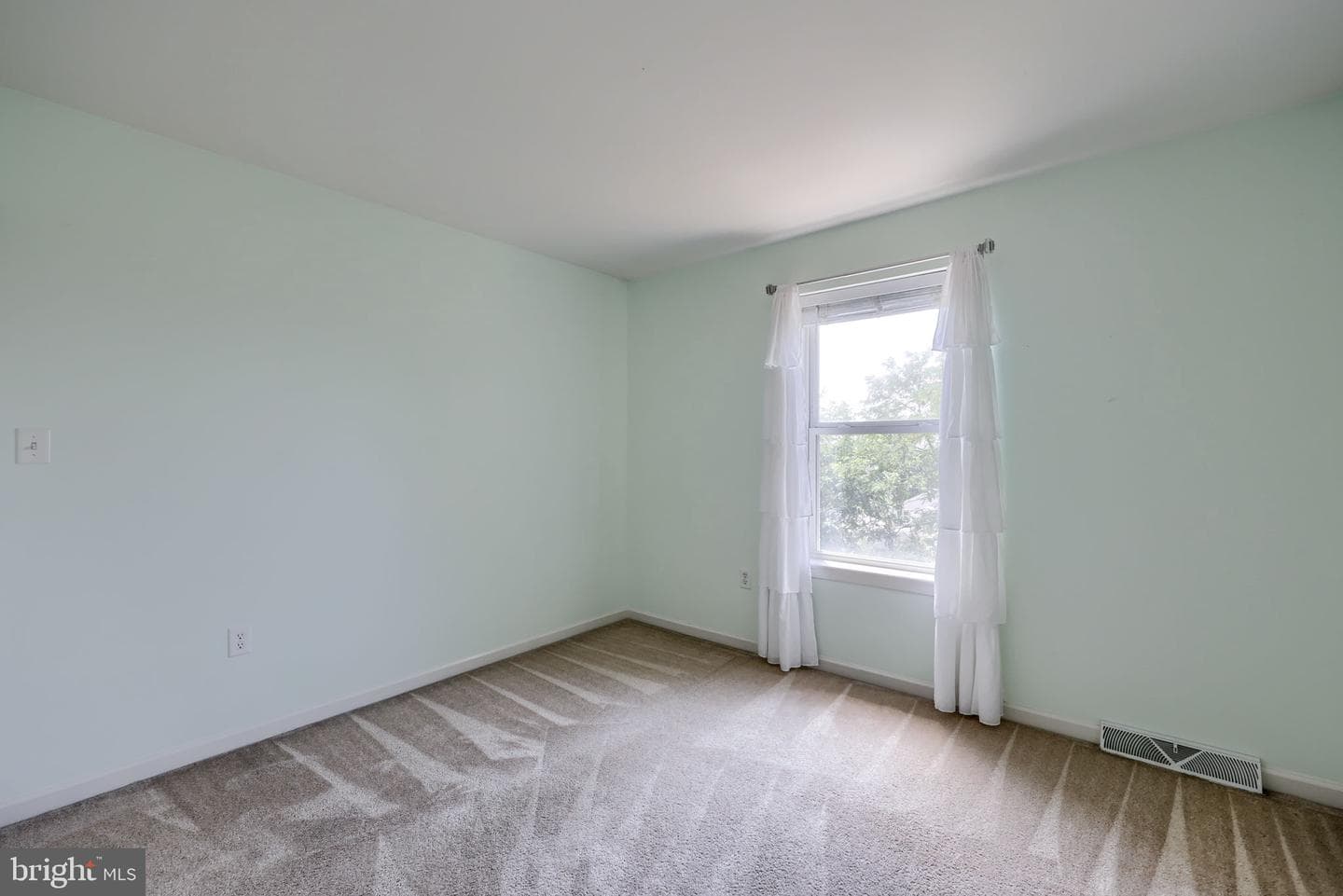 216 Eagle Drive photo 25