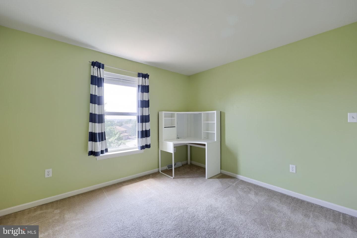 216 Eagle Drive photo 27