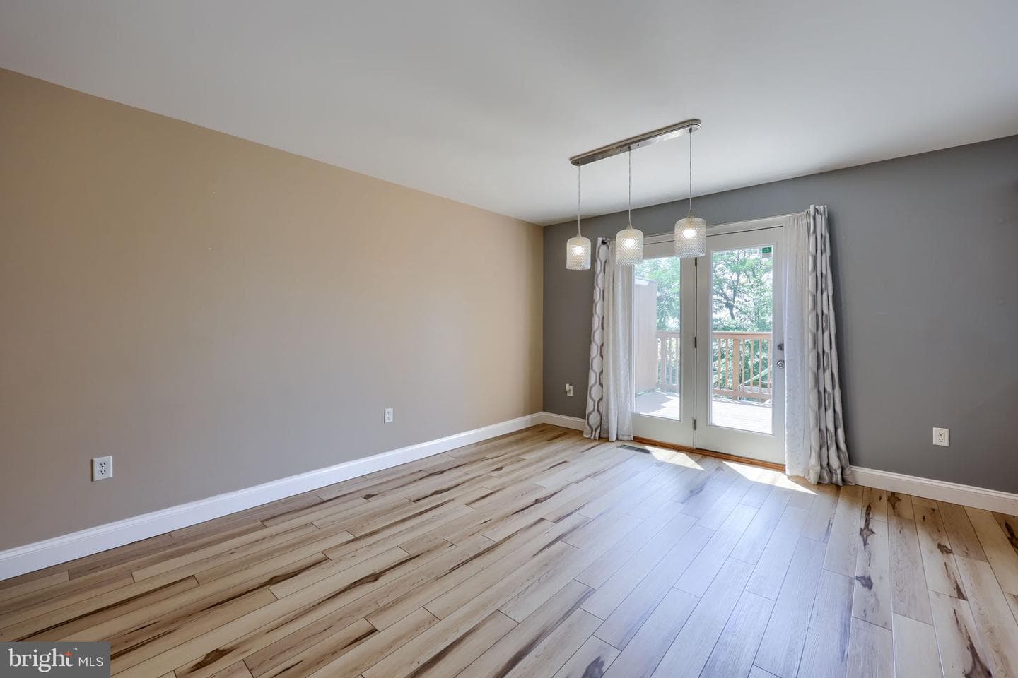 216 Eagle Drive photo 6