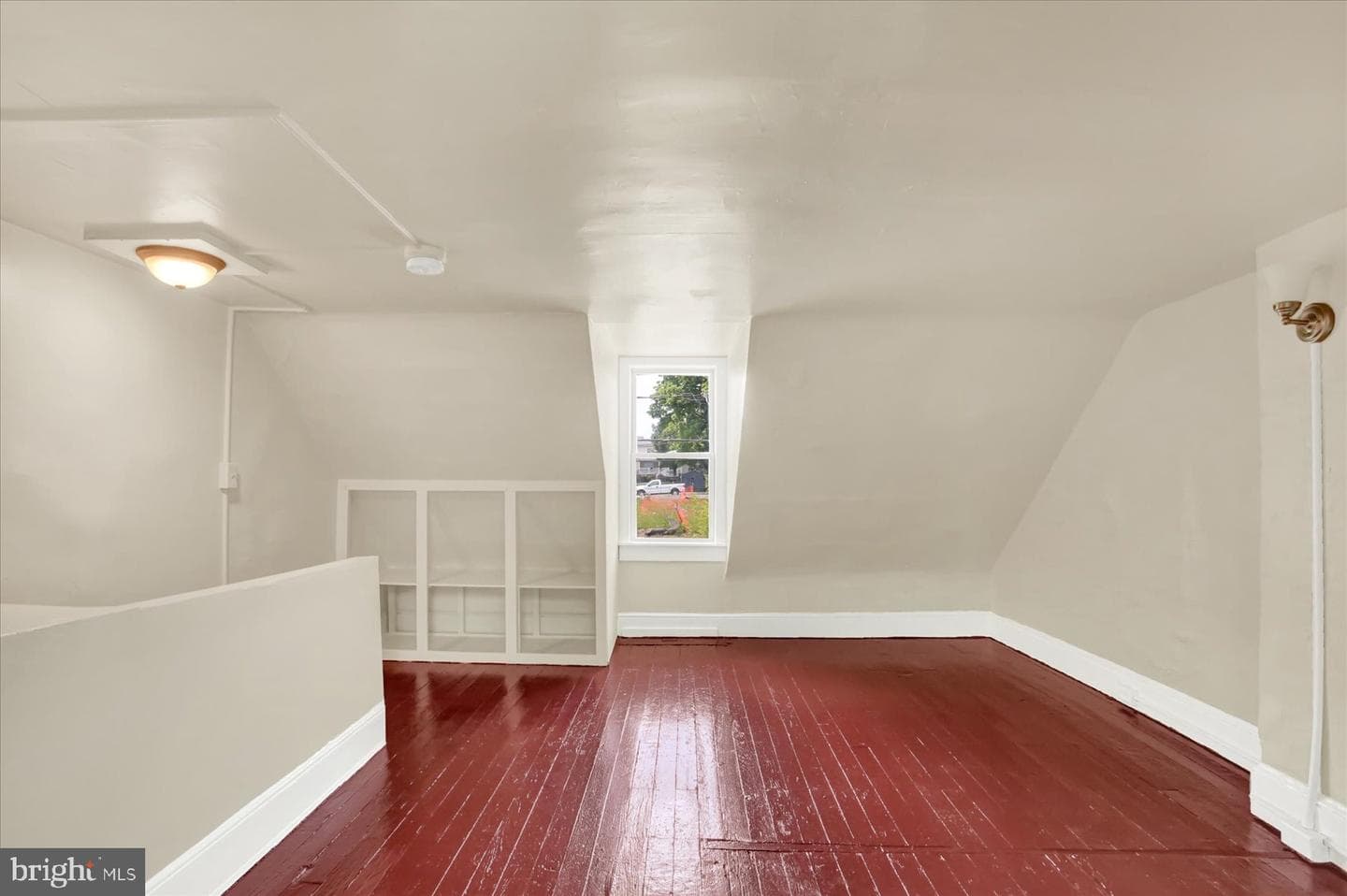 637 S Franklin Street photo 20