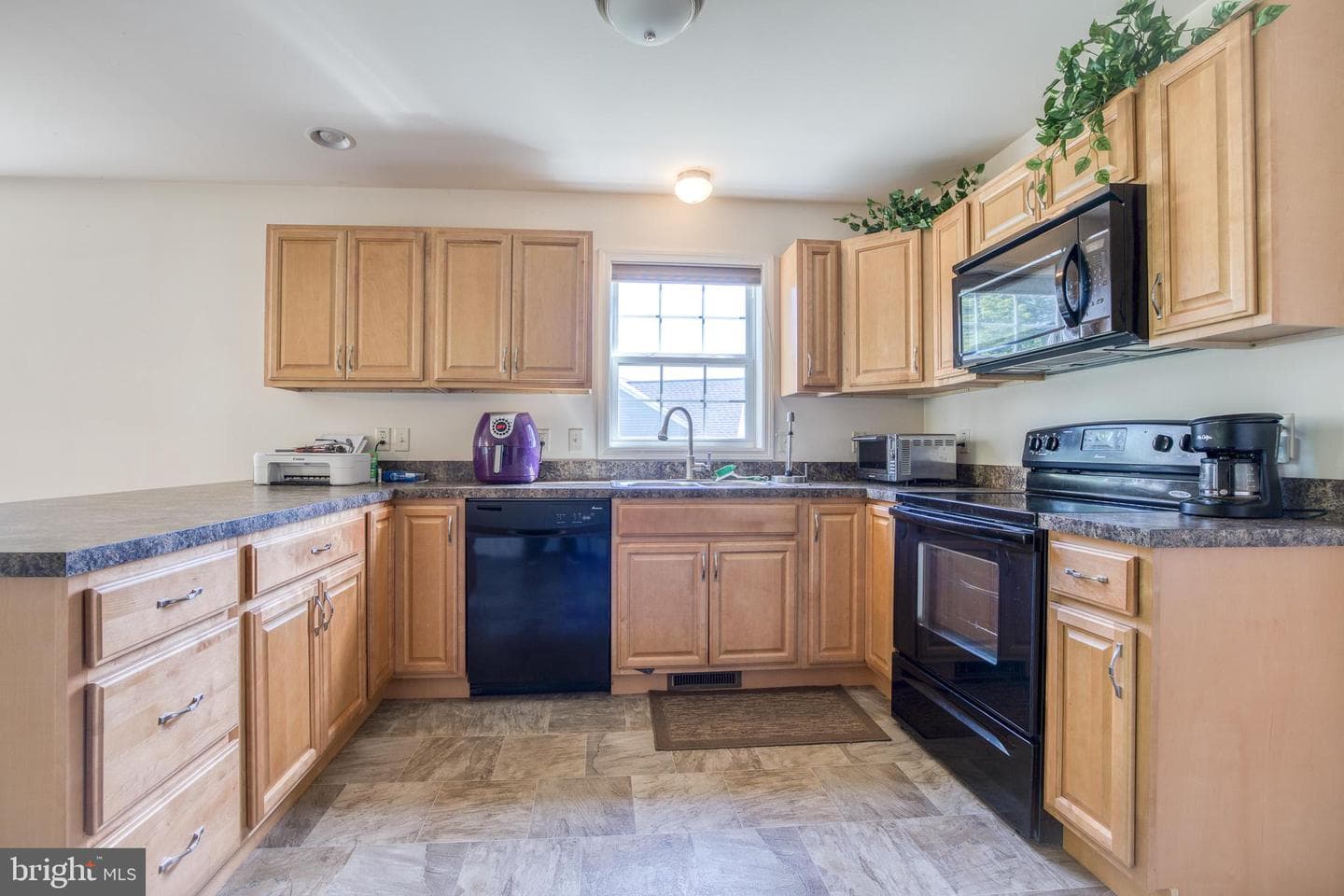 271 Wildflower Drive photo 10