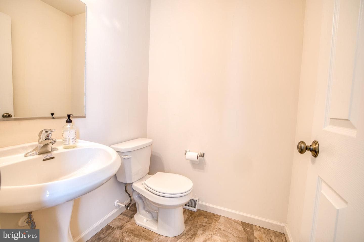 271 Wildflower Drive photo 15