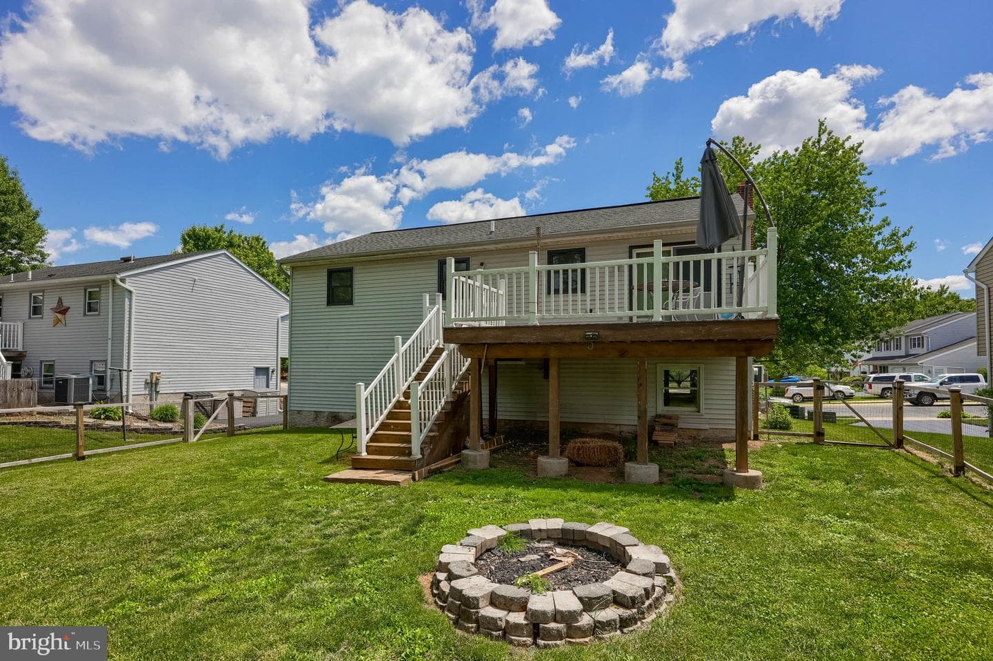 1070 Holly Lane photo 10