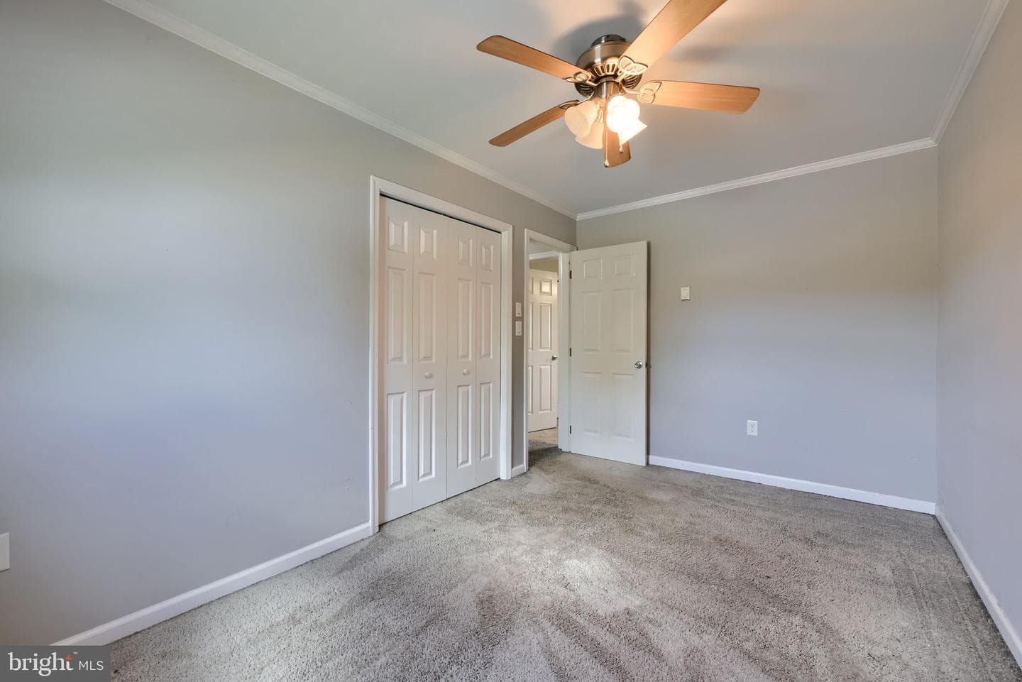 1070 Holly Lane photo 32