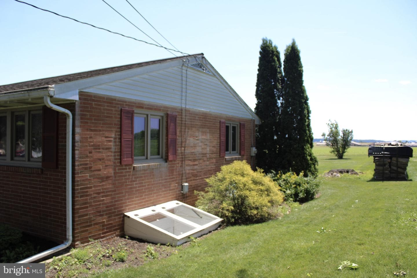 1088 Donegal Springs Road photo 7