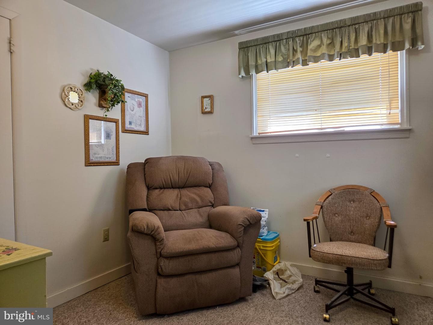 524 Locust Street photo 16