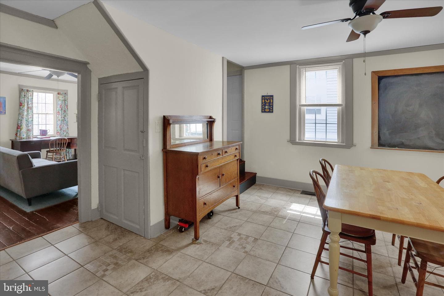 130 E Market Street photo 10