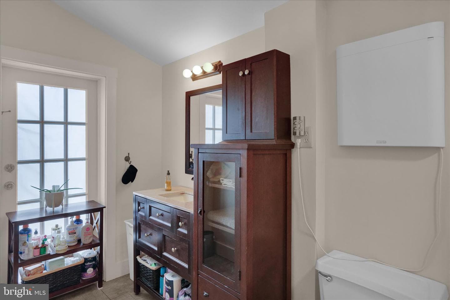 130 E Market Street photo 16