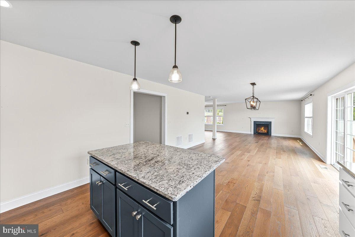 100 Magnolia Lane photo 18