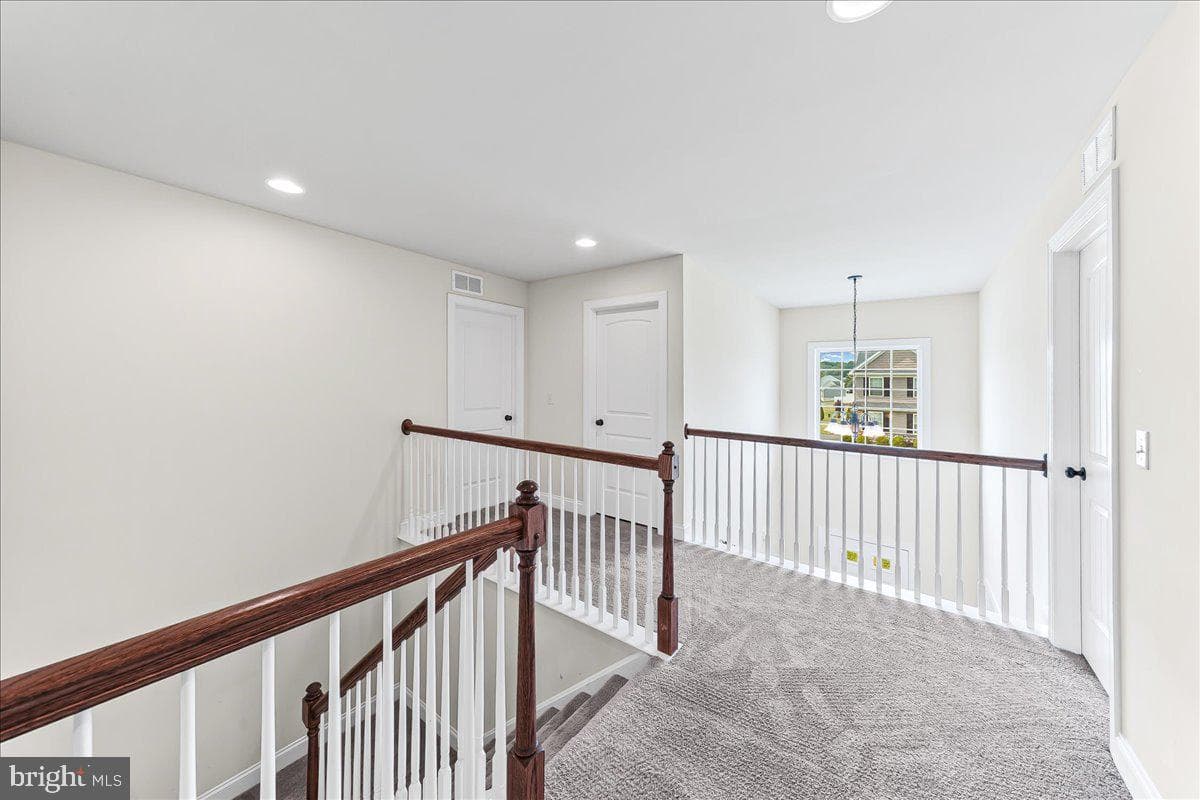 100 Magnolia Lane photo 22