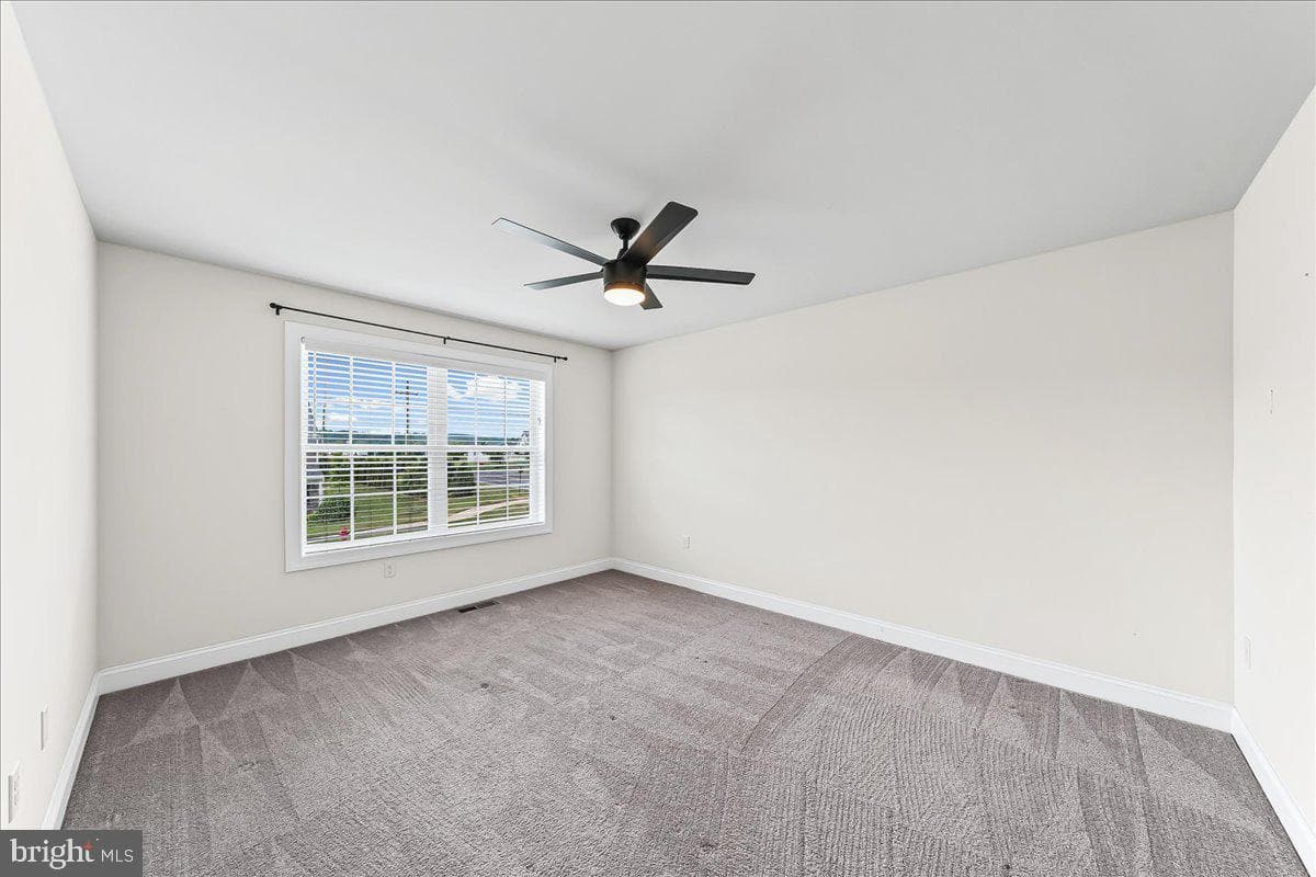 100 Magnolia Lane photo 25