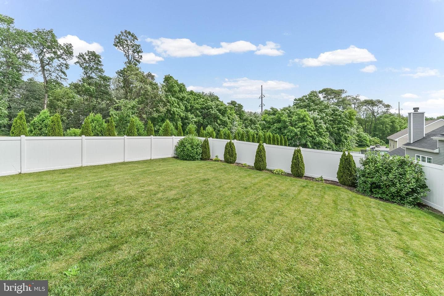 100 Magnolia Lane photo 39
