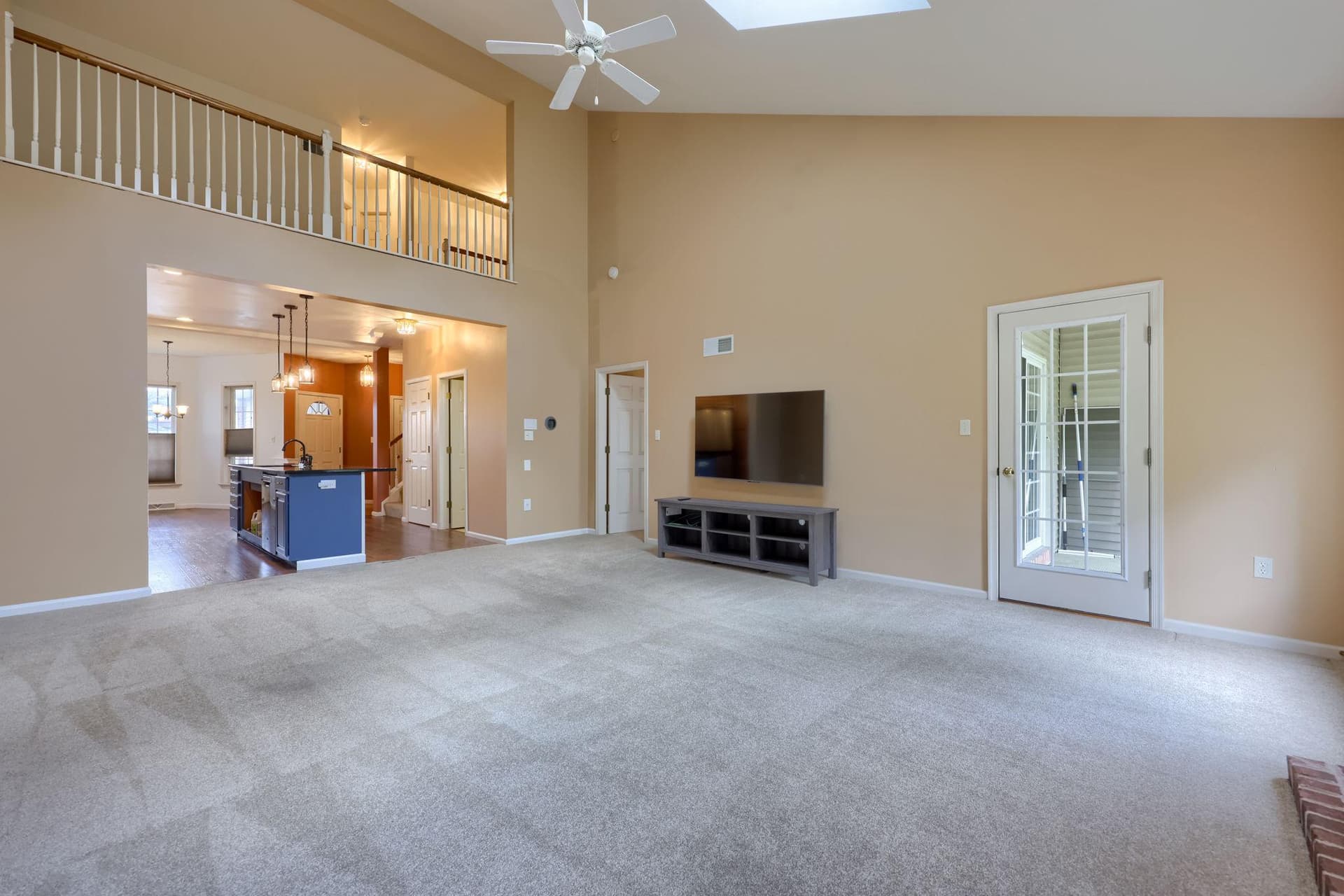 15 Weaver Avenue photo 22