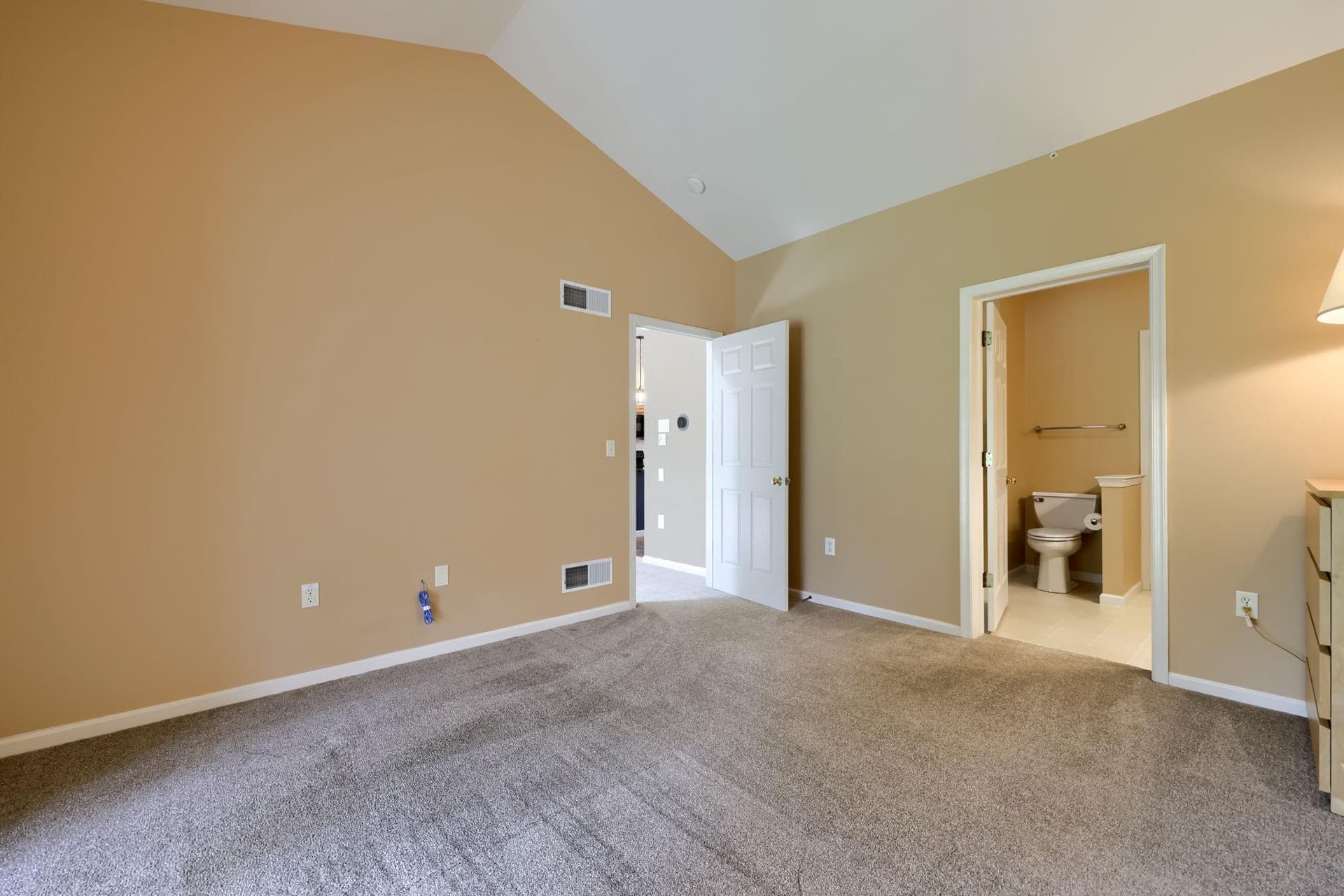 15 Weaver Avenue photo 25
