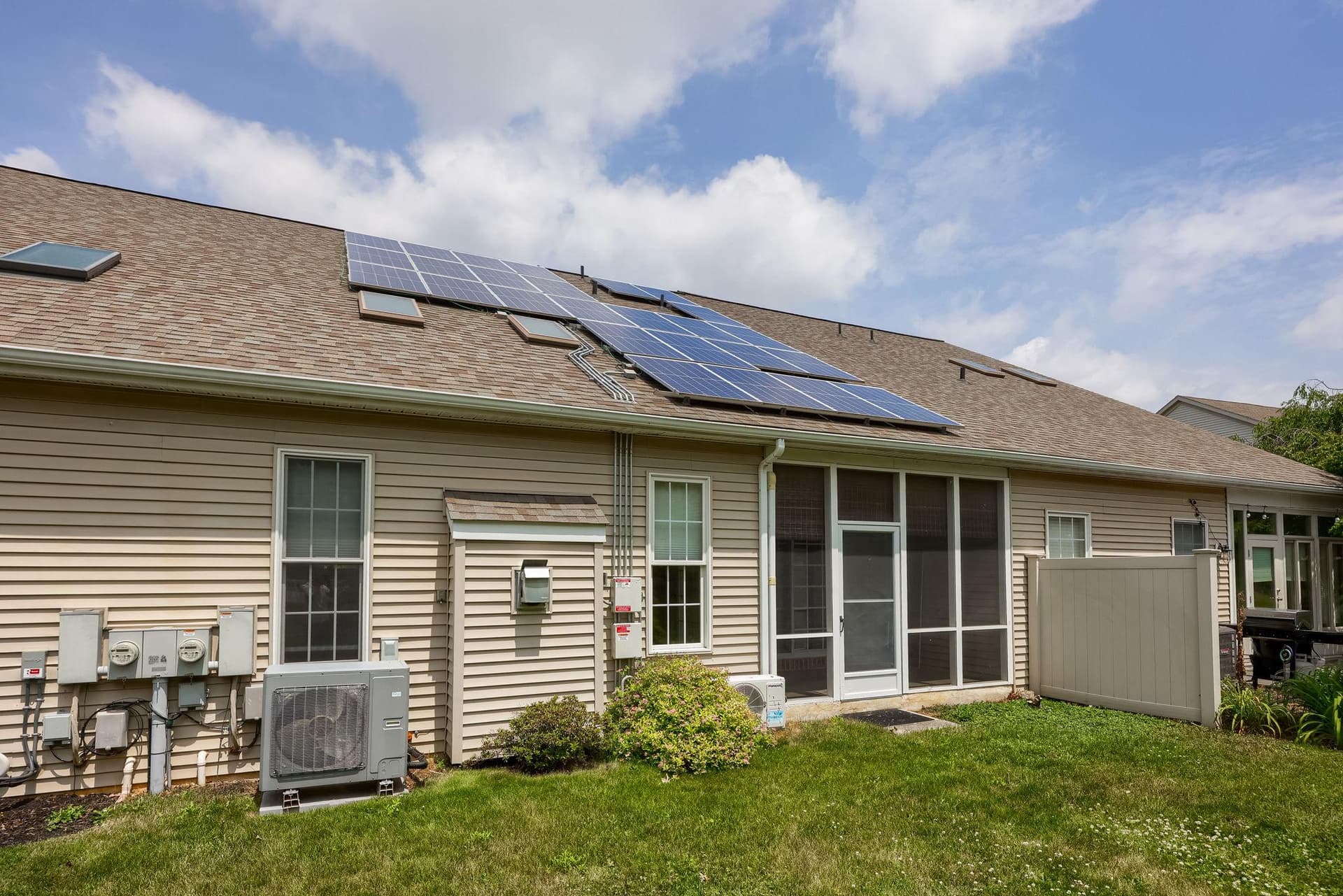 15 Weaver Avenue photo 45