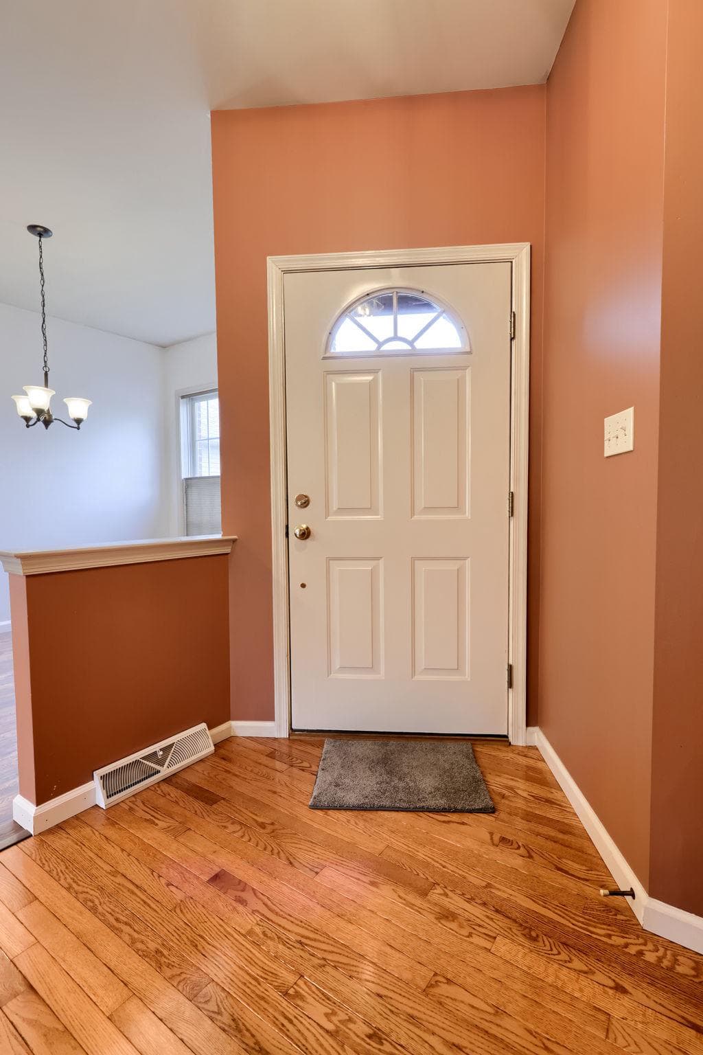 15 Weaver Avenue photo 8