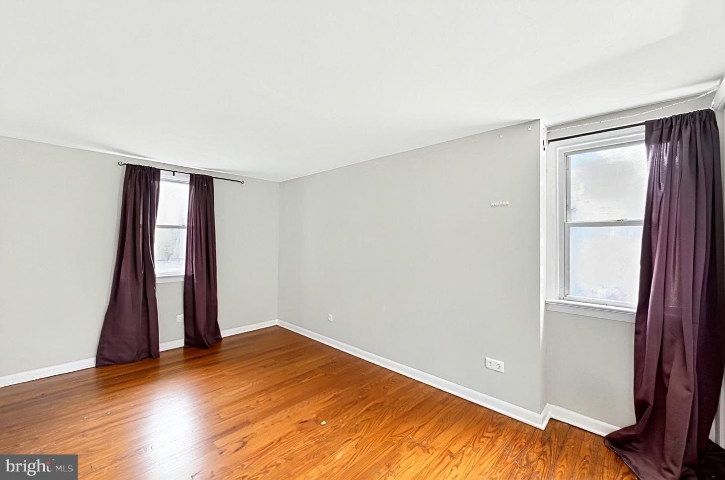 35 W Main photo 11