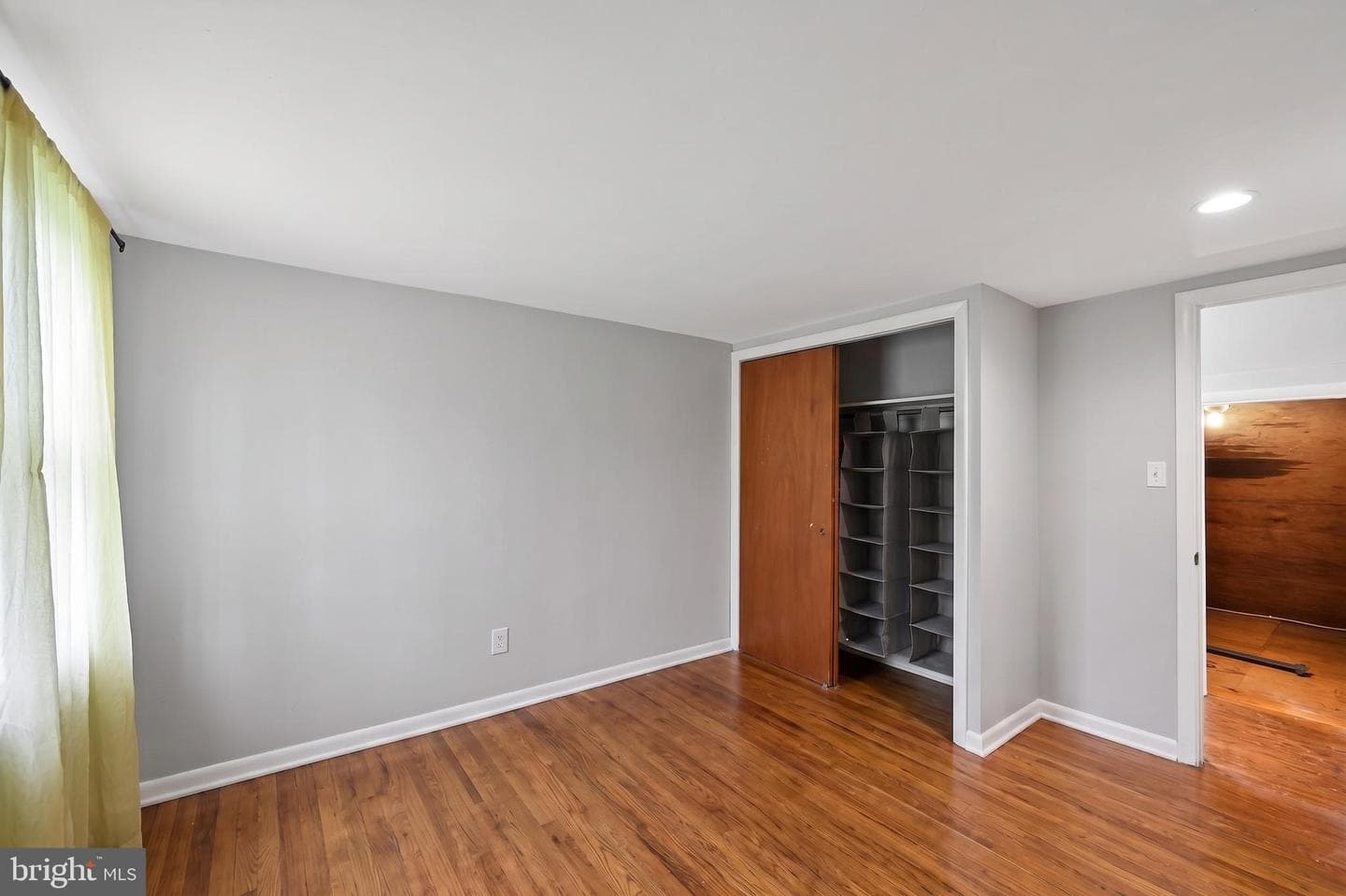 35 W Main photo 20