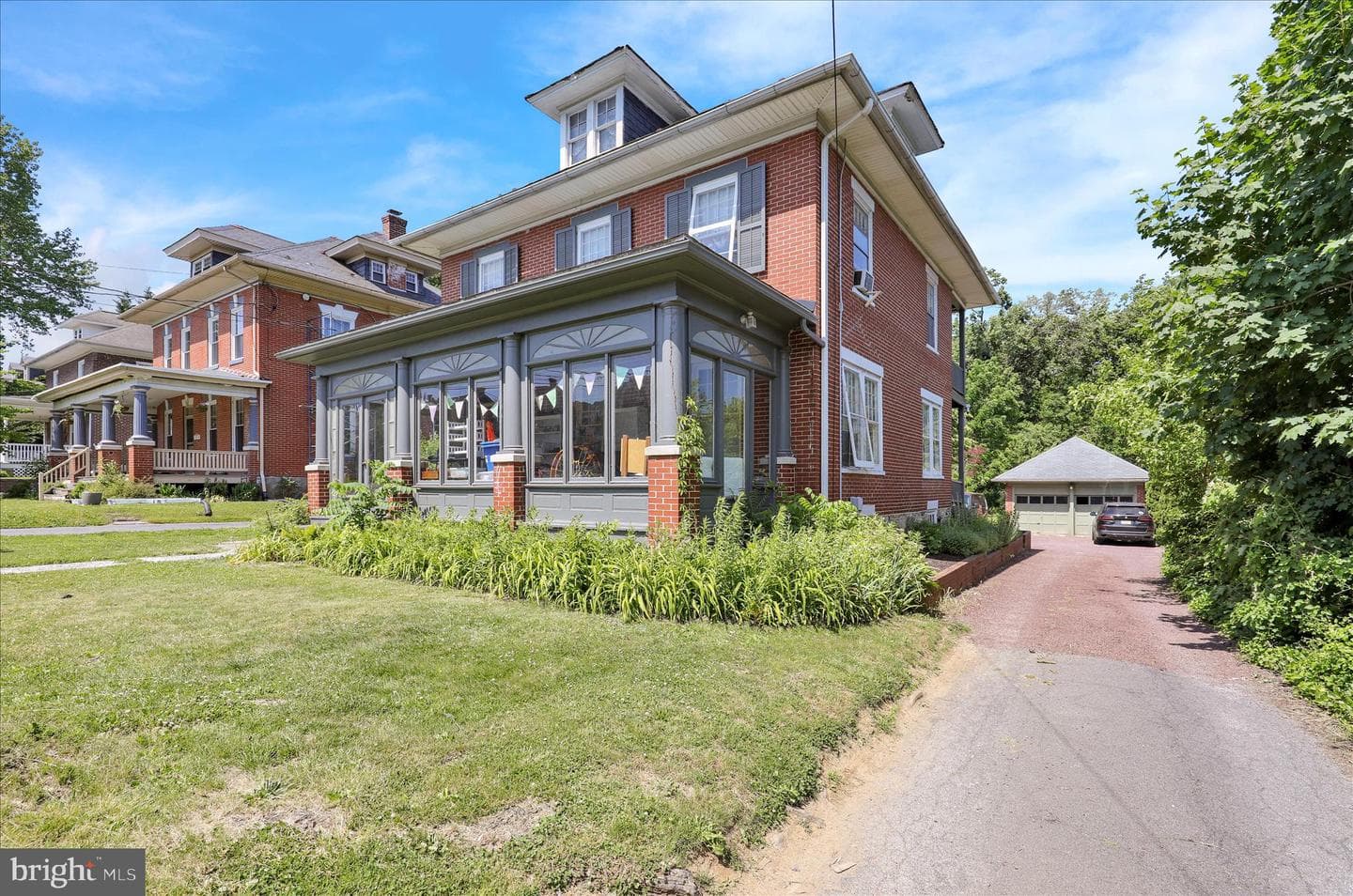1939 Willow Street Pike, Lancaster