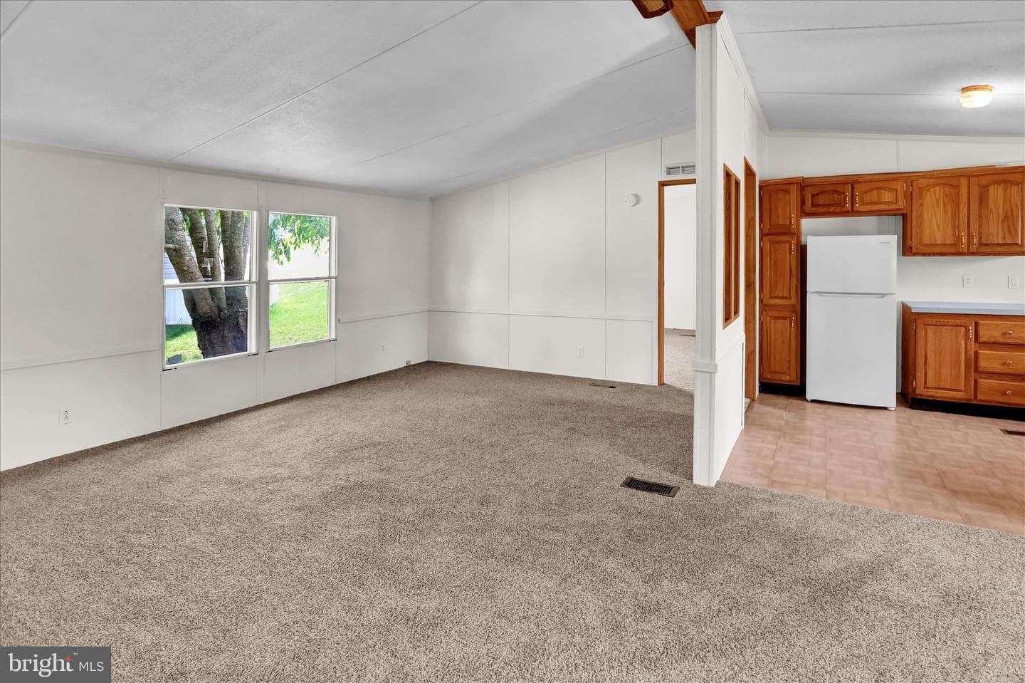 764 Willow Lane photo 8