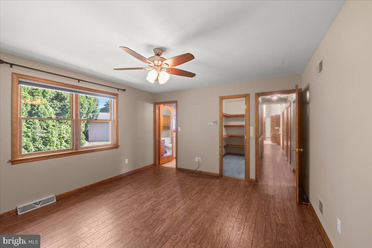 1248 Hereford Drive photo 22
