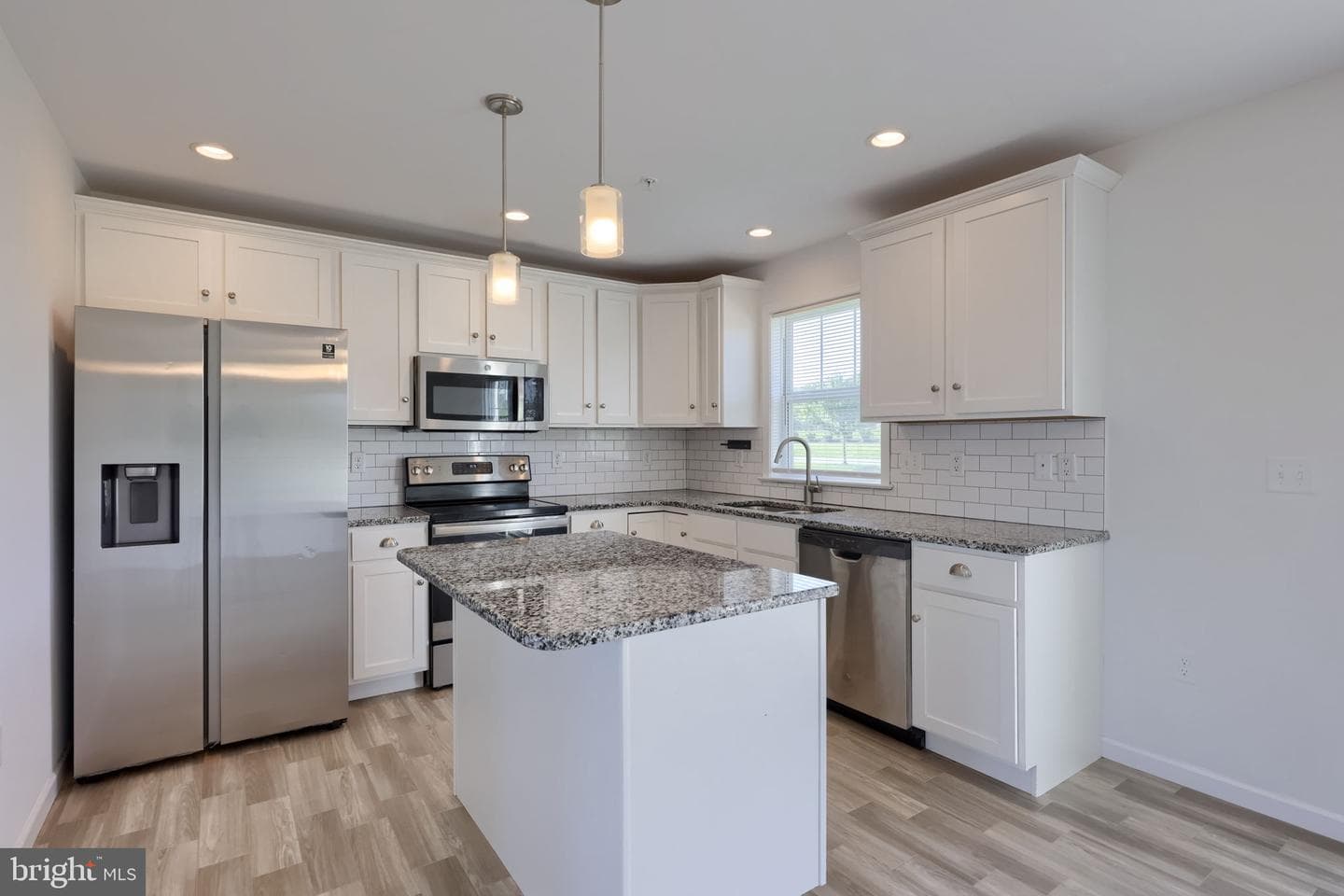 8 Southside Drive photo 15