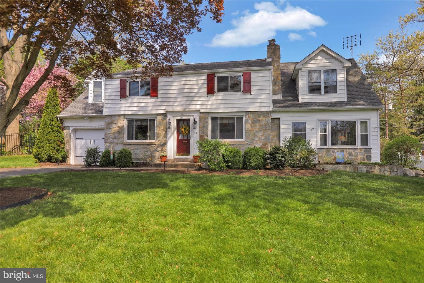 53 Jackson Drive photo 2