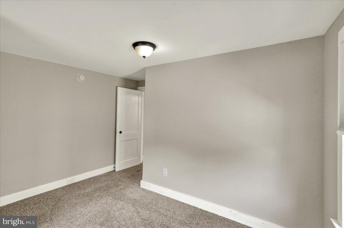 5 W 2nd Avenue photo 15