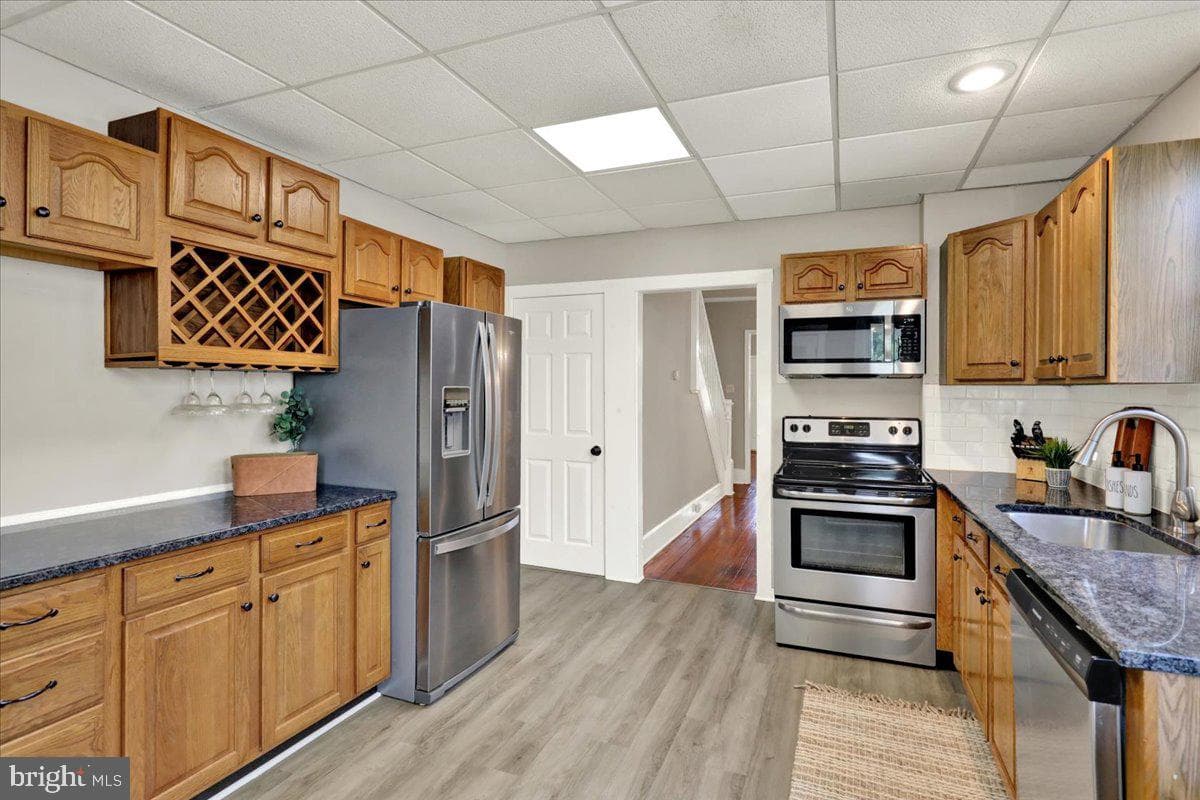 5 W 2nd Avenue photo 9
