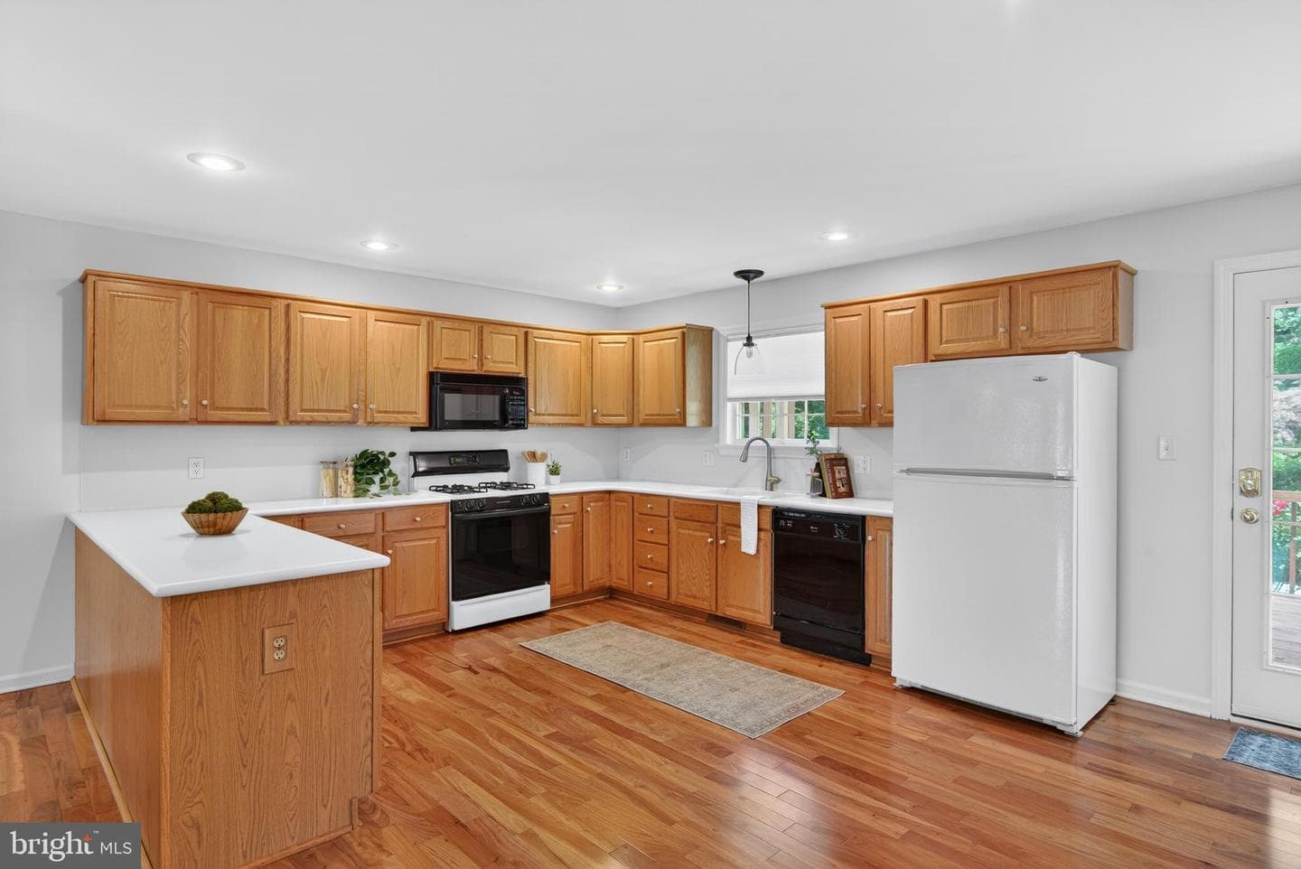 348 Pennridge photo 15