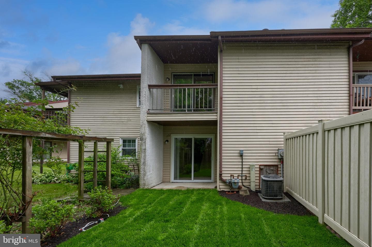 341 Greenland Drive photo 4