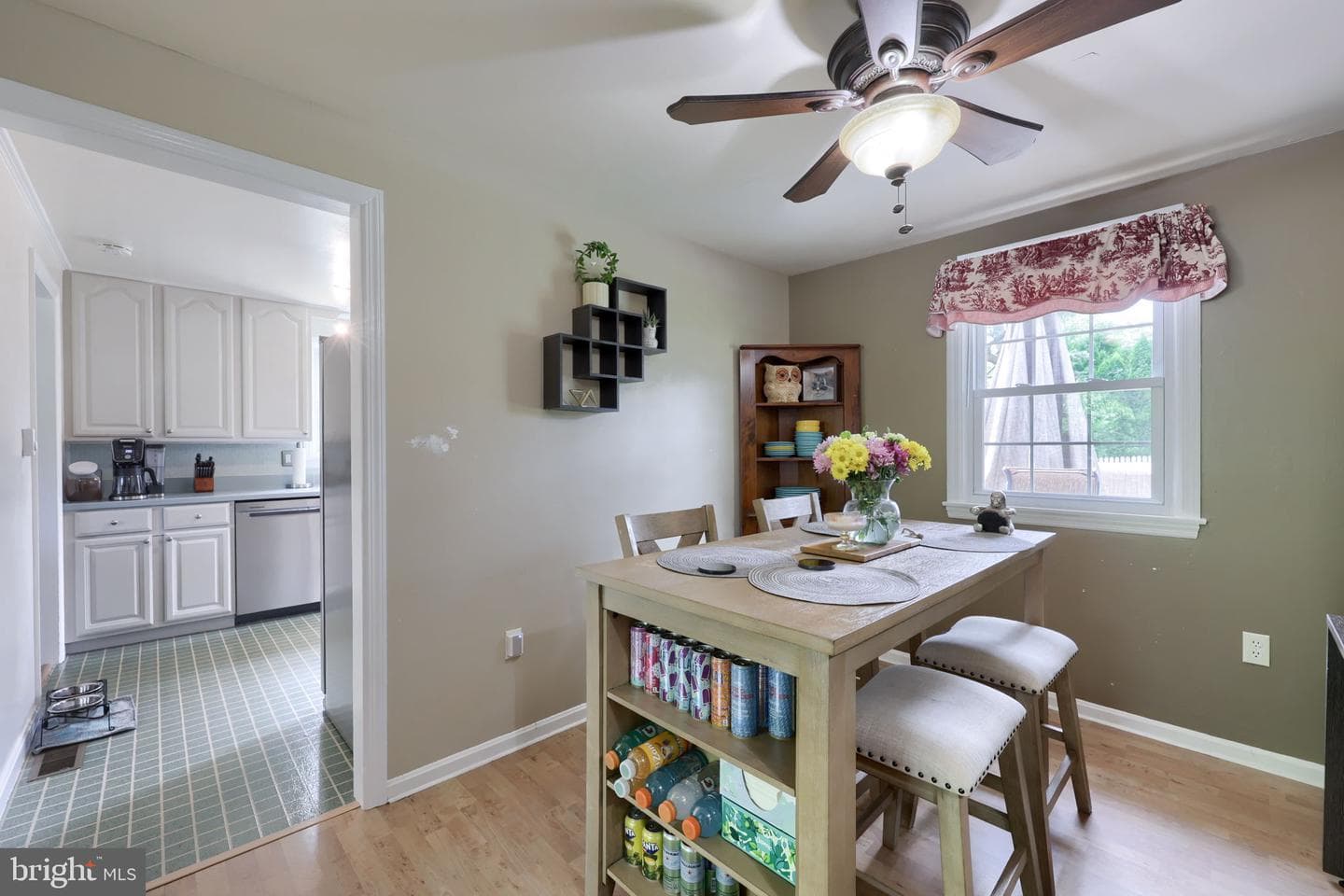 715 Kenton Road photo 15