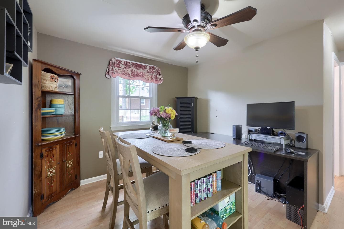 715 Kenton Road photo 16