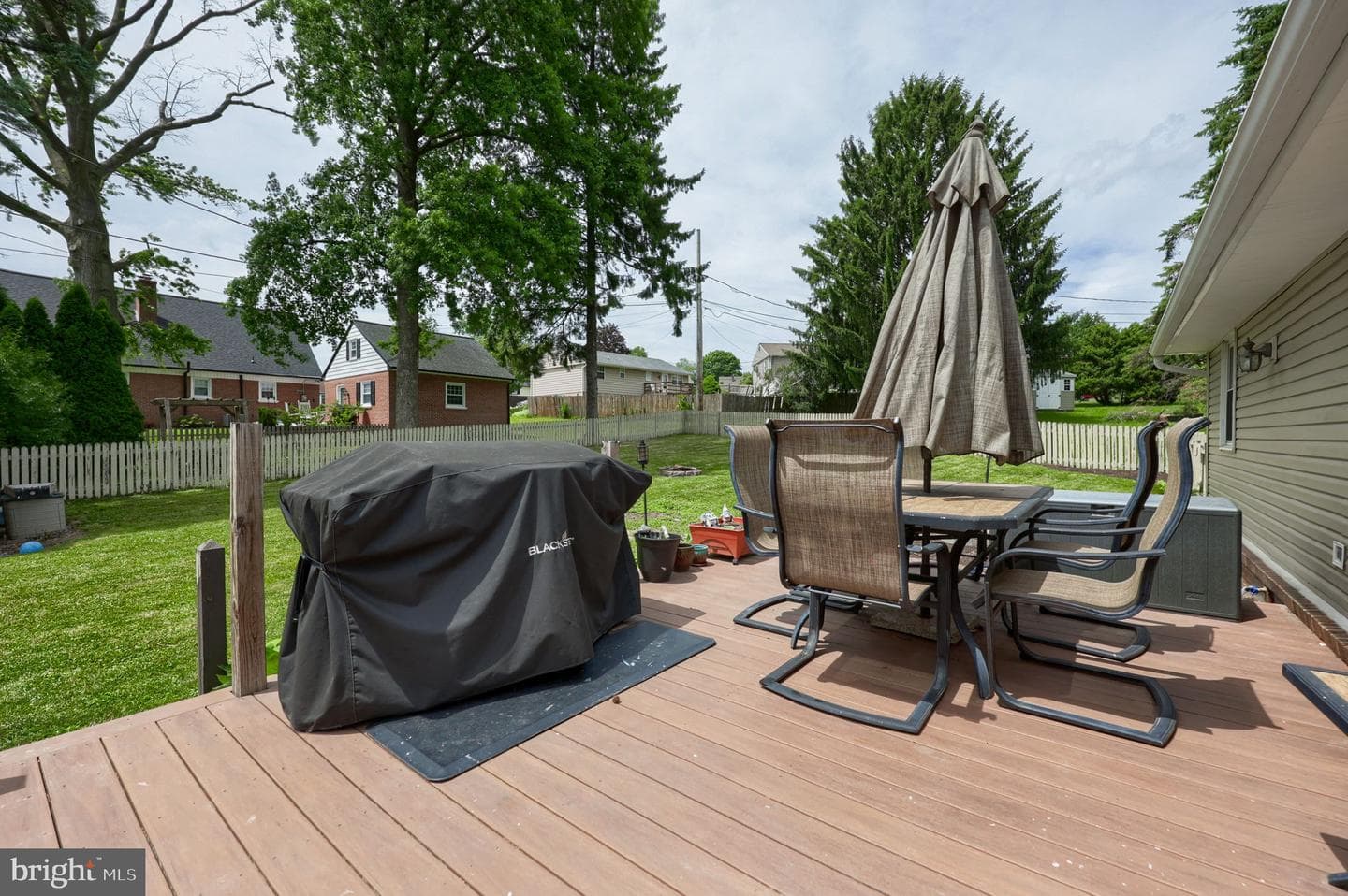 715 Kenton Road photo 4